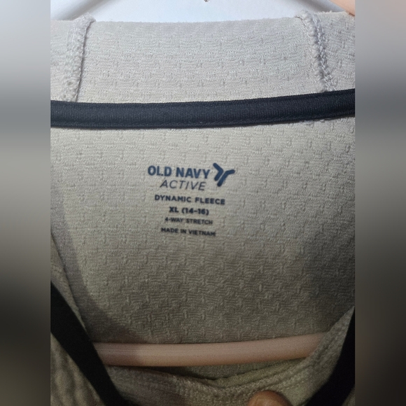 Old Navy Active Dynamic Fleece Cream Pullover Hoodie Women's XL Long Sleeve - Picture 6 of 6